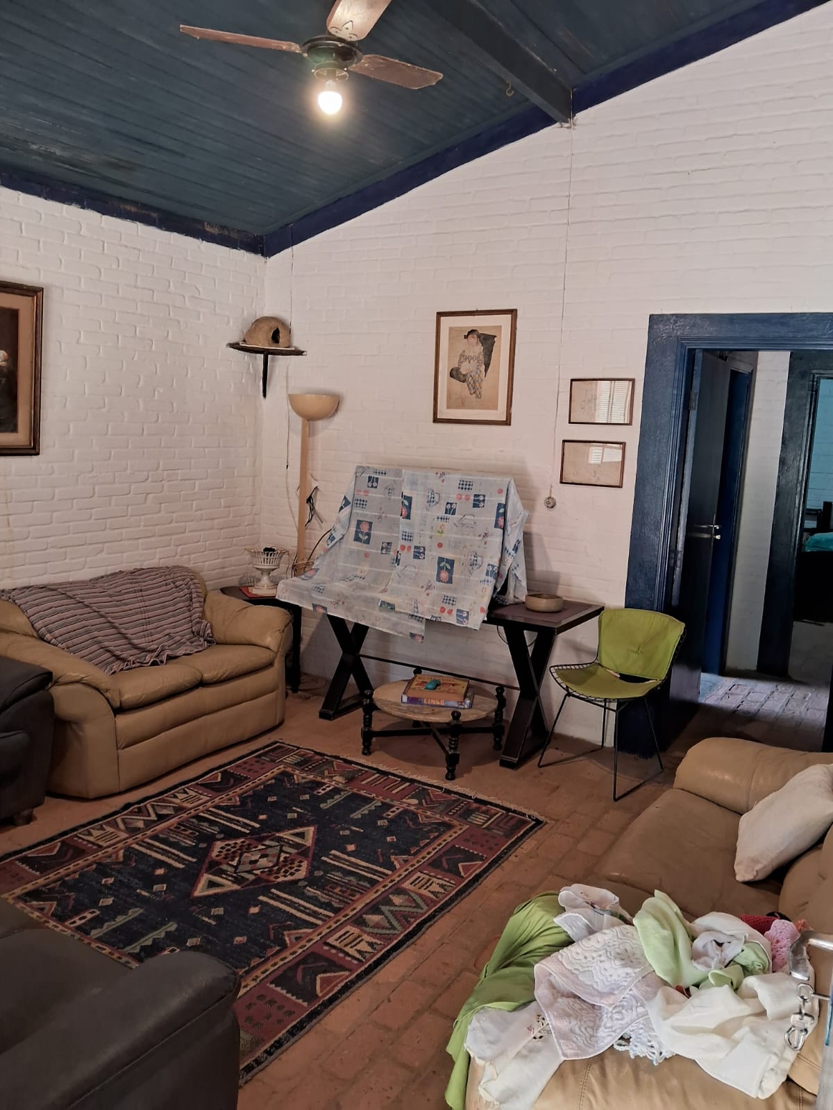 20d338d8-a474-49b4-b0ad-db6b65880cbf