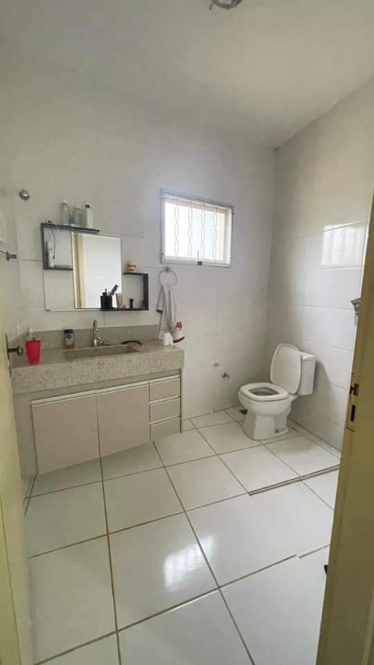 68d4d90d-2a27-4617-ab84-70ed38ba2524