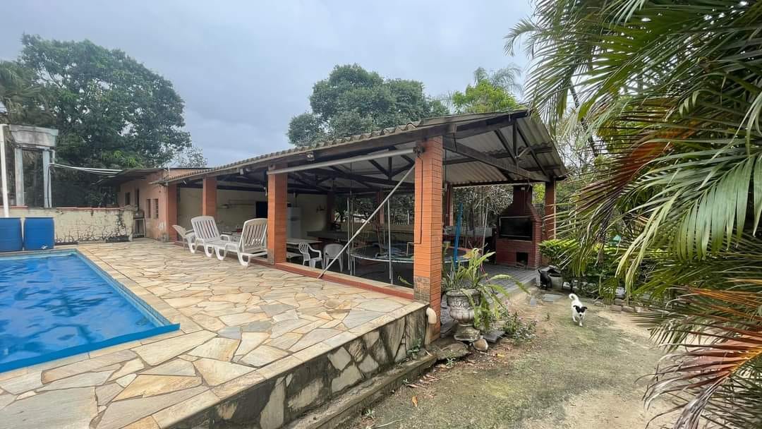 b326f722-83db-4082-866d-31b215a7bf2c